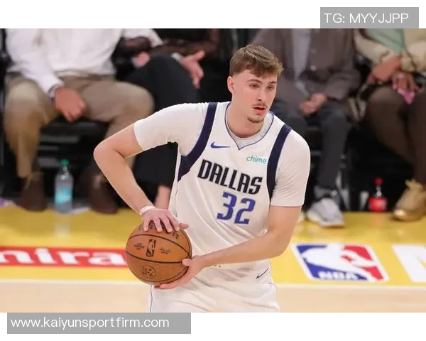 弗拉格解析持球策略助力后卫减压应对全场紧逼挑战